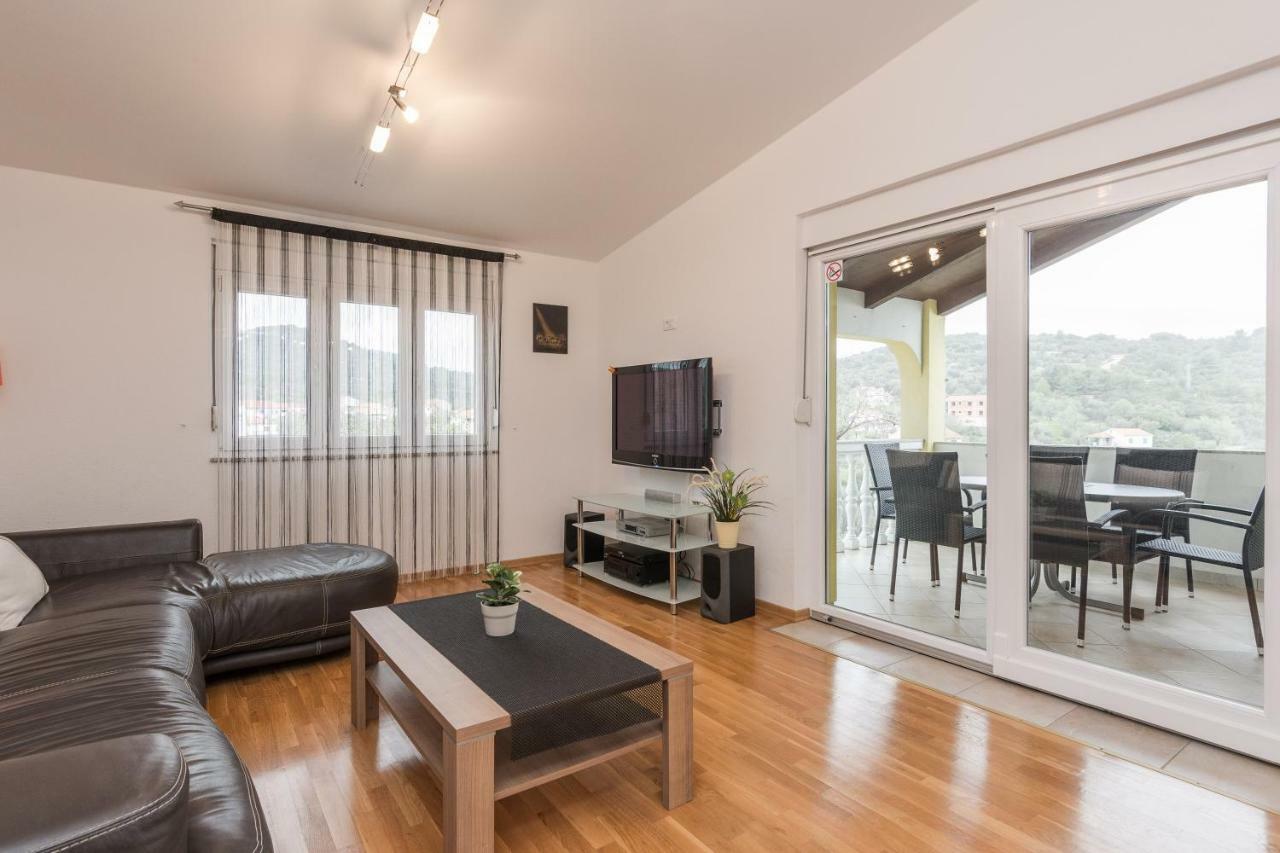 Apartment Natalie Sea View With 3 Bedrooms And Everything Is Air-Conditioned 살리 외부 사진